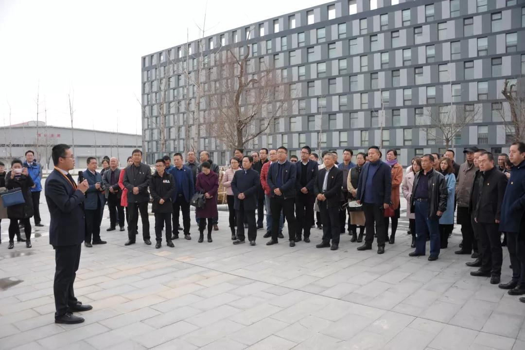 甘肃省第三期党建强、发展强非公经济工作能力提升培训班参观兰州新区“3044am永利集团三厂” 项目
